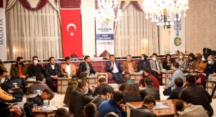 Başkan Gürkan Gençlerle Biraraya Geldi