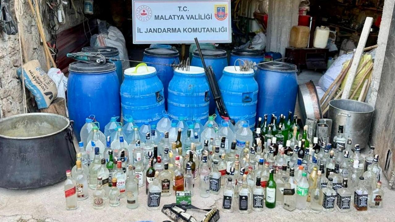 MALATYA’DA KAÇAK ALKOL OPERASYONU YAPILDI