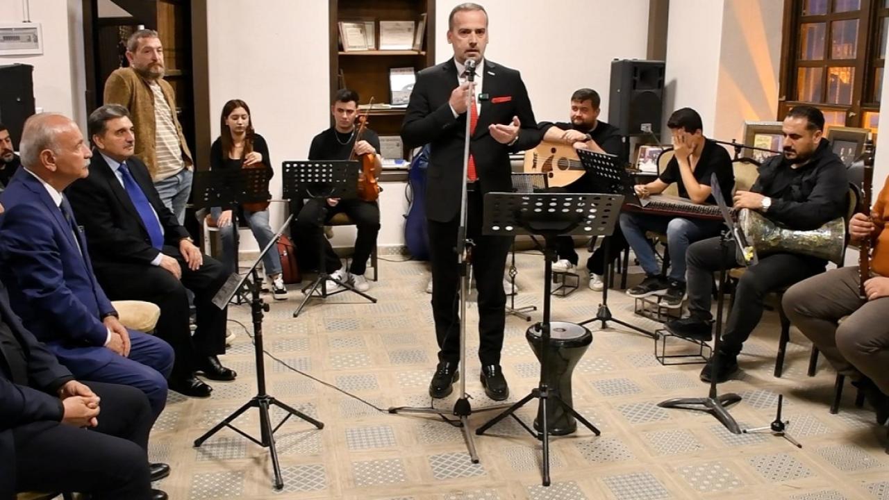 “MÜZİK, İNSANI YENİDEN İNŞA EDER”