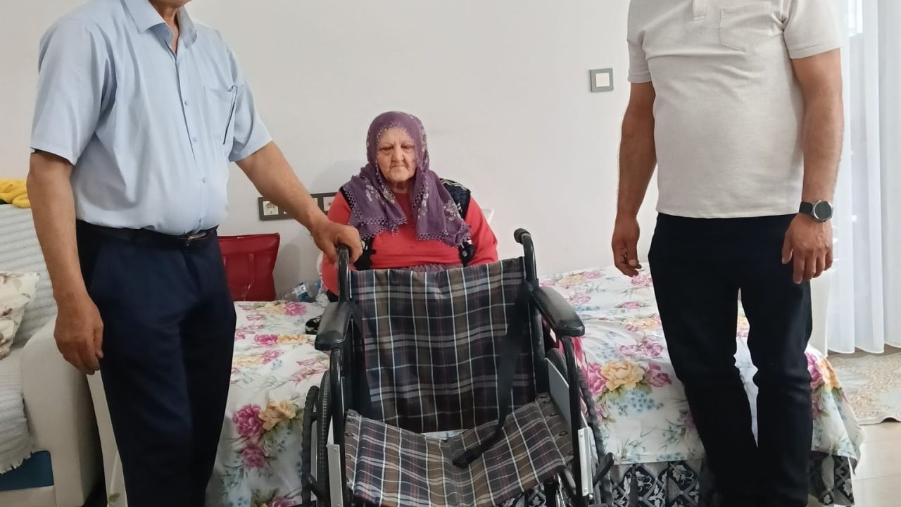 Tekerlekli Sandalye Desteğiyle Gönüllere Dokundular