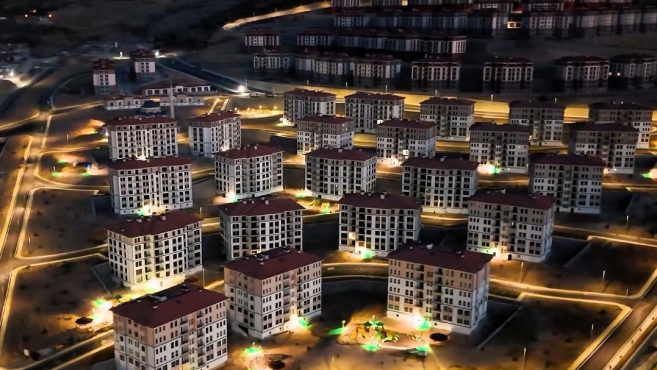 Akoğuz'da Bin 740 Konutun Anahtar Teslimi Başlıyor